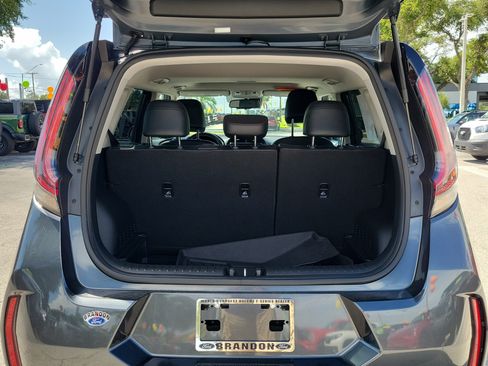 Used 2023 Kia Soul GT-Line FWD image 10