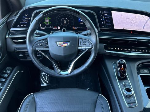 Certified 2024 Cadillac Escalade Sport image 15