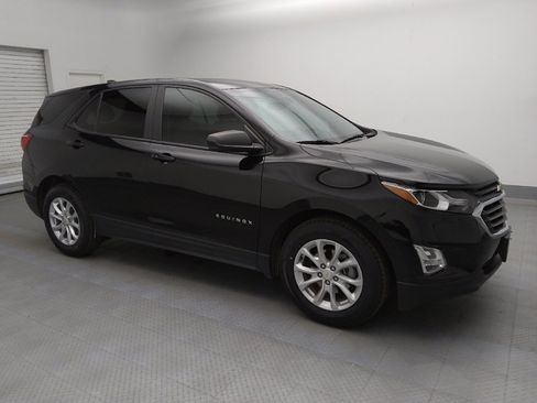 Used 2020 Chevrolet Equinox LS w/ LS Convenience Package image 11