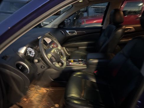 Used 2017 Nissan Pathfinder Platinum image 6