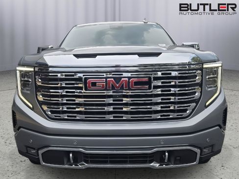 Used 2023 GMC Sierra 1500 Denali w/ Denali Reserve Package AWD/4WD image 16