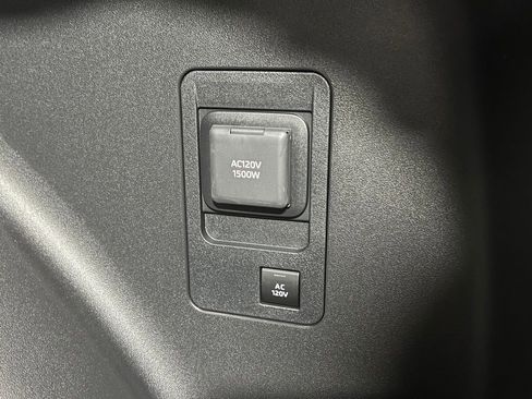 New 2026 Toyota C-HR AWD/4WD image 32