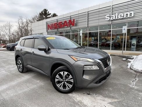 Used 2021 Nissan Rogue SV image 1
