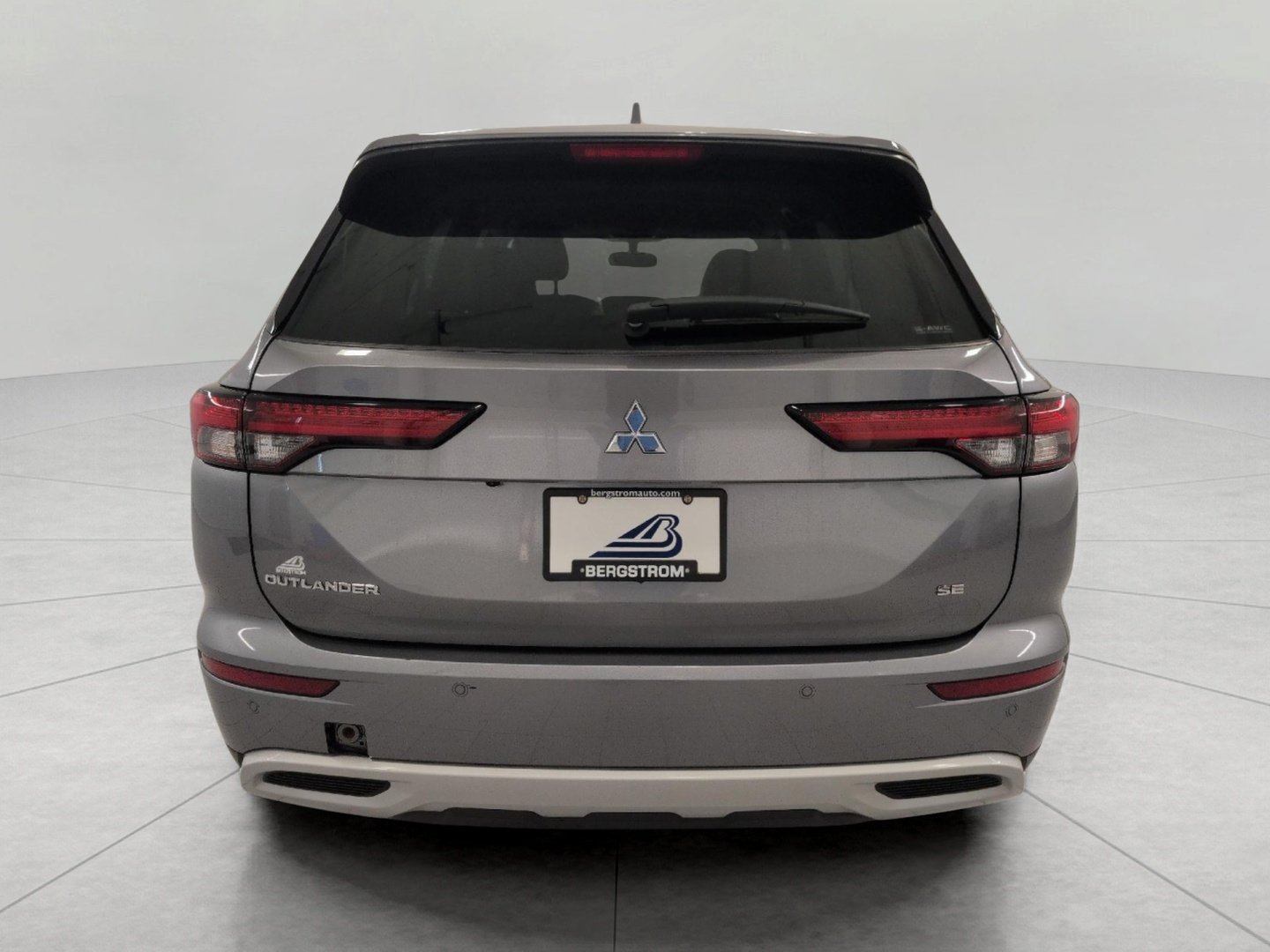 Used 2023 Mitsubishi Outlander SE AWD/4WD image 24