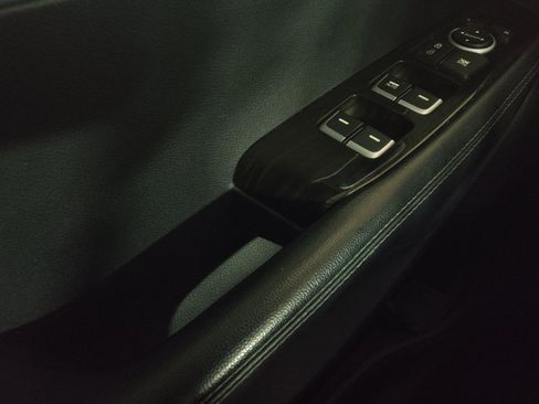 Used 2020 Kia Sorento L FWD image 27
