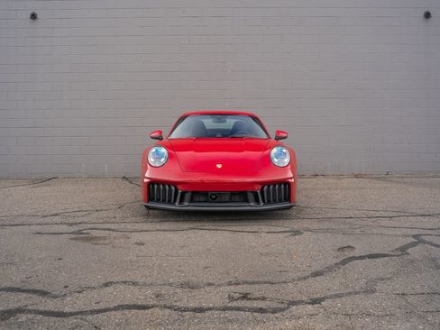 Used 2025 Porsche 911 Carrera GTS RWD image 10