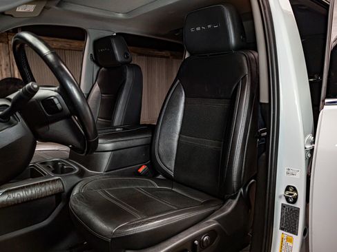 Used 2020 GMC Sierra 2500 Denali w/ Denali Ultimate Package image 23