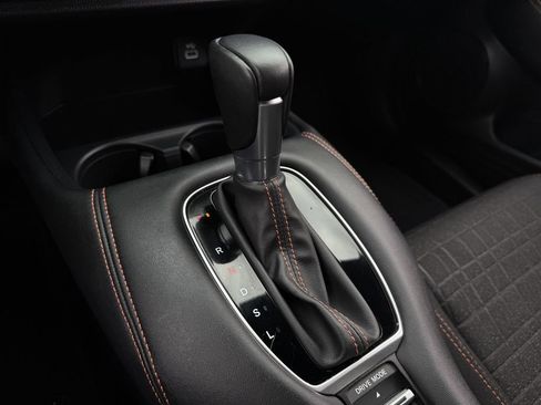 Used 2025 Honda HR-V Sport image 19