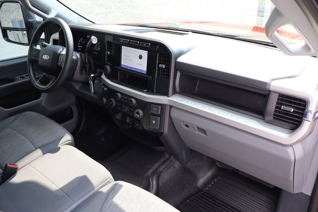 Used 2023 Ford F350 XL w/ 360-Degree Camera Package AWD/4WD image 33