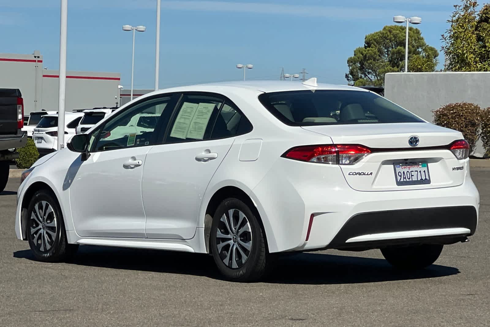 Certified 2022 Toyota Corolla LE FWD image 7