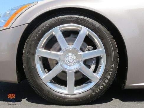 Used 2004 Cadillac XLR RWD image 17