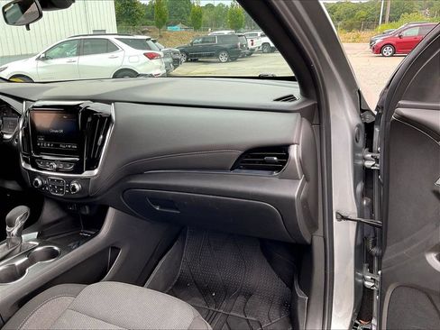 Used 2023 Chevrolet Traverse LT w/ LPO, Floor Liner Package AWD/4WD image 13