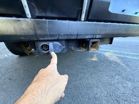 Used 2019 Ford Transit 250 148 Medium Roof RWD image 5