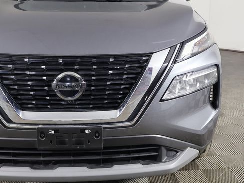 Used 2021 Nissan Rogue SV w/ Premium Package image 14