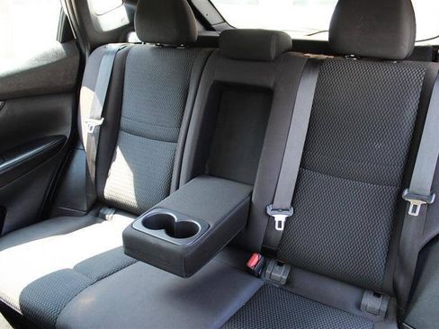 Used 2018 Nissan Rogue Sport S AWD/4WD image 23