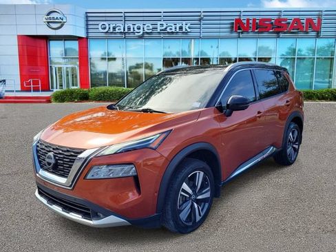 Used 2022 Nissan Rogue Platinum w/ Head-Up Display Package FWD image 4