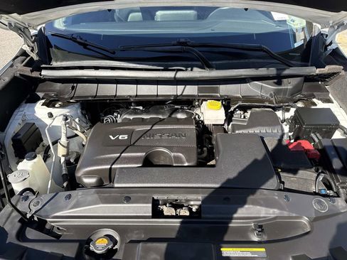 Used 2022 Nissan Pathfinder SL w/ SL Premium Package image 3