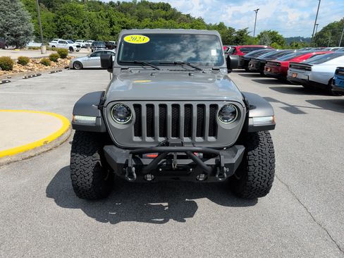 Used 2023 Jeep Wrangler Unlimited Sport AWD/4WD image 3