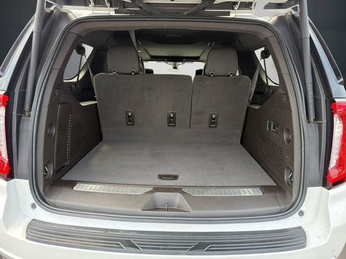 Certified 2021 GMC Yukon XL Denali w/ Denali Premium Package RWD image 12