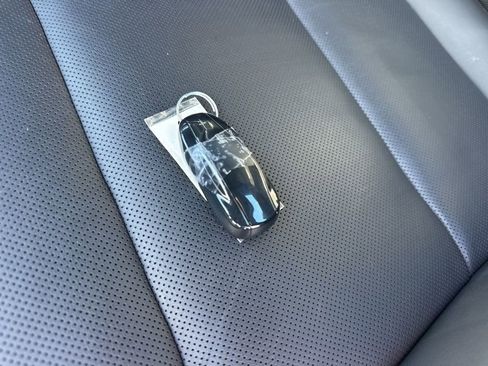 Used 2021 Tesla Model S Plaid image 37