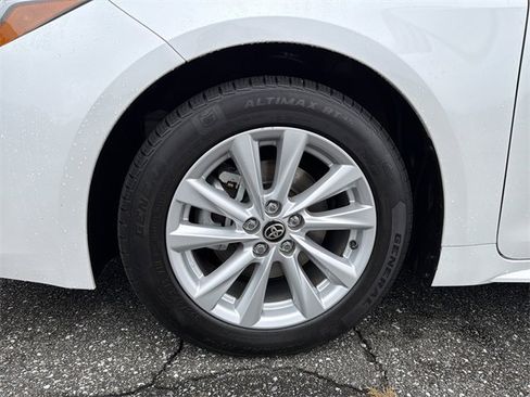 Used 2023 Toyota Corolla SE image 11