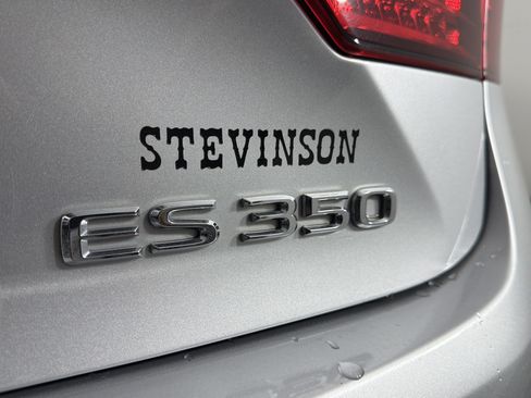 Used 2014 Lexus ES 350 w/ Luxury Package image 23