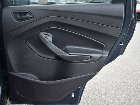 Used 2019 Ford Escape S image 35