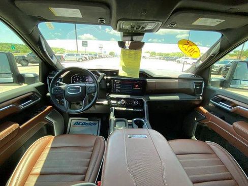 Used 2025 GMC Sierra 2500 Denali Ultimate AWD/4WD image 15