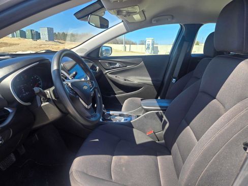 Used 2024 Chevrolet Malibu LT image 8