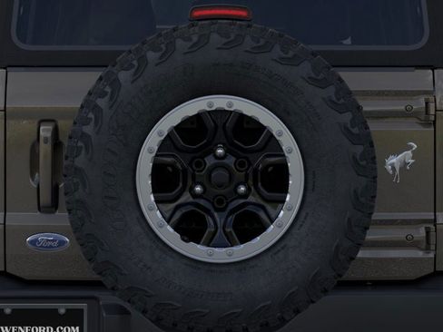 New 2025 Ford Bronco Outer Banks w/ Sasquatch Package AWD/4WD image 24