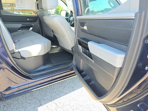Used 2023 Toyota Tundra Limited AWD/4WD image 8