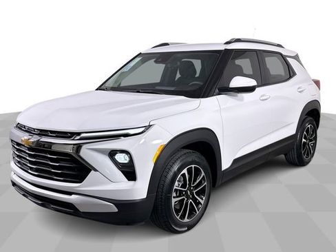 New 2026 Chevrolet TrailBlazer LT image 1