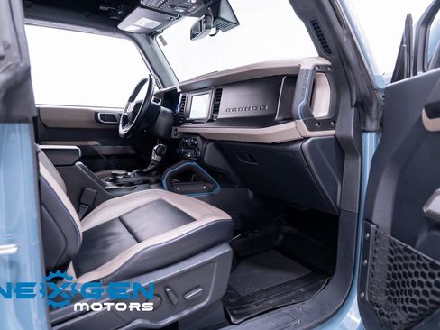 Used 2022 Ford Bronco Wildtrak image 45