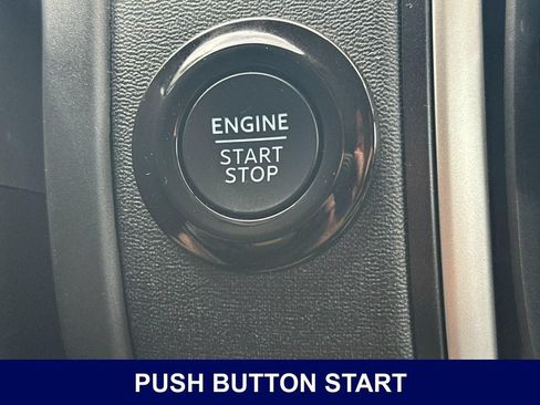 Used 2025 Ford Expedition Active AWD/4WD image 30