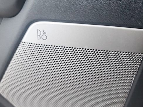 Used 2021 Ford F150 Lariat w/ Equipment Group 502A High image 18