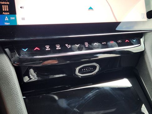 New 2026 Jeep Grand Cherokee Limited AWD/4WD image 18