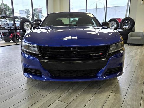 Used 2021 Dodge Charger SXT w/ Blacktop Package image 2