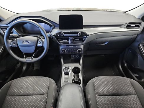Used 2024 Ford Escape Active w/ Cold Weather Package image 9