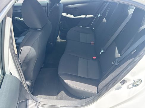 Used 2024 Nissan Sentra SV FWD image 15