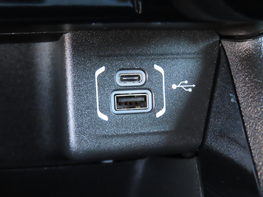 Used 2025 Jeep Compass Limited w/ Elite Group AWD/4WD image 10
