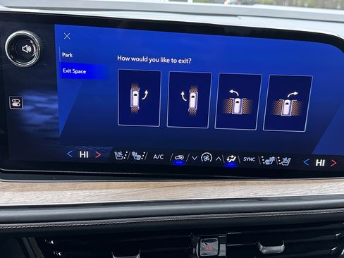 Used 2025 Chevrolet Suburban High Country w/ Sun And Tow Package image 35