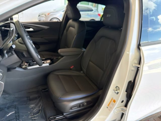 New 2026 Buick Envista Sport Touring w/ Convenience I Package FWD image 14