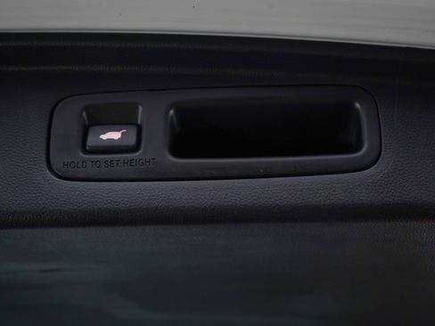 Used 2024 Honda CR-V EX-L image 18
