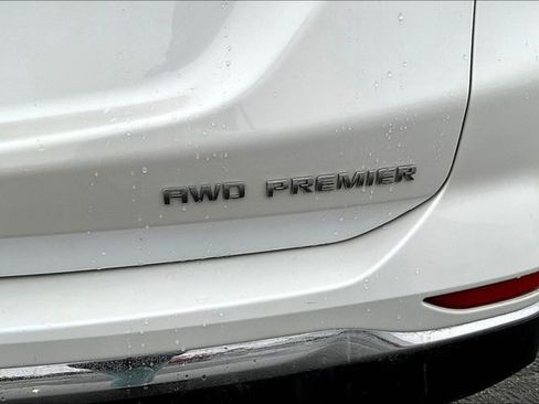 Used 2020 Chevrolet Equinox Premier image 24