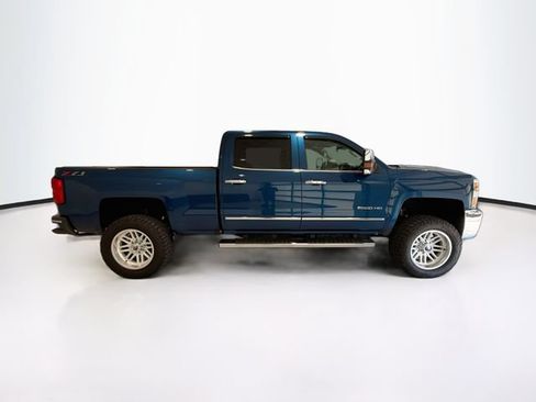 Used 2018 Chevrolet Silverado 2500 LTZ w/ Duramax Plus Package AWD/4WD image 8