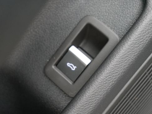 Used 2022 Audi A4 2.0T Prestige w/ Prestige Package image 21