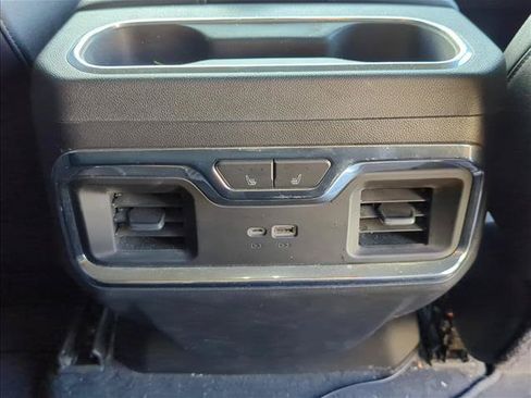 Used 2023 GMC Sierra 1500 SLT w/ SLT Premium Package AWD/4WD image 22