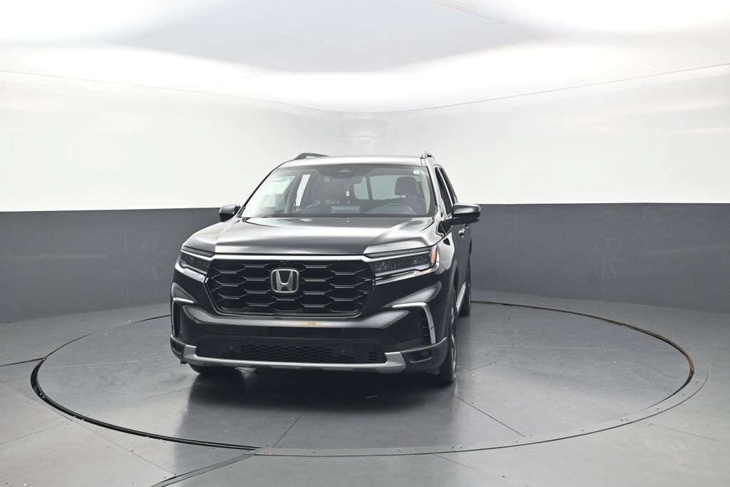 Used 2023 Honda Pilot Elite image 4