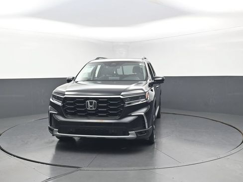 Used 2023 Honda Pilot Elite image 4