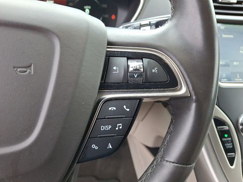 Used 2020 Lincoln Nautilus Premier w/ Equipment Group 101A image 23